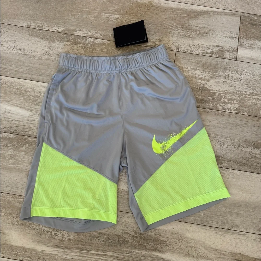 NIKE | Gray & Lime Green‎ Drawstrinf Sports Shorts w/ Pockets- Youth Large